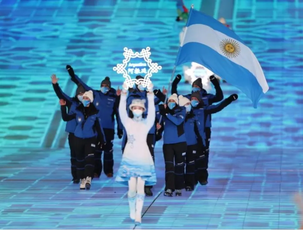 Francesca Baruzzi y Franco Dal Farra fueron los abanderados de Argentina en los JJOO de China.