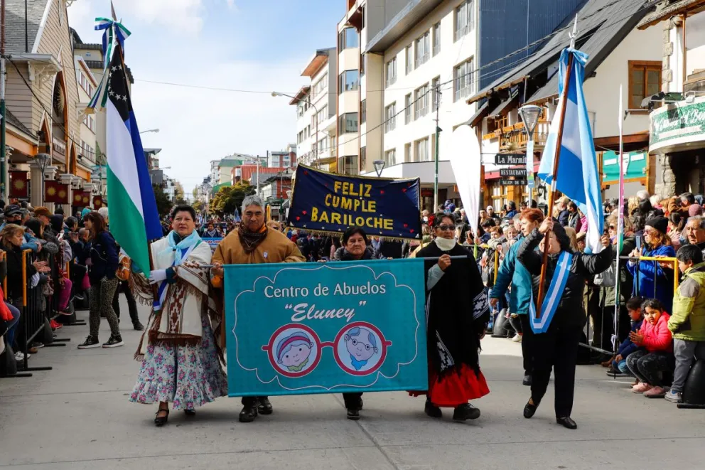El desfile aniversario volverá a la calle Mitre.